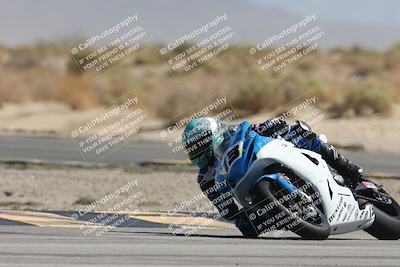 media/Oct-04-2025-CVMA (Sat) [[408bcdd6e4]]/Race 4-Formula Middleweight (Holeshot)/